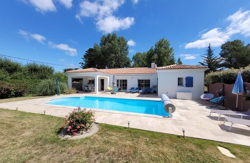 Saint-Jean-de-Monts House | Villa in St Jean de Monts with heated pool, air conditioning, and WiFi