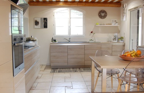 Gardanne Villa | Villa in the countryside with swimming pool near Aix en Provence