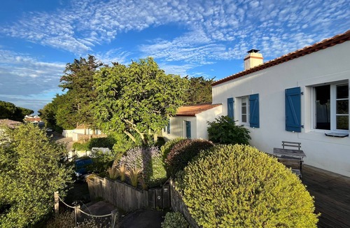 La Gueriniere House | Villa in the dune between the beach and mills