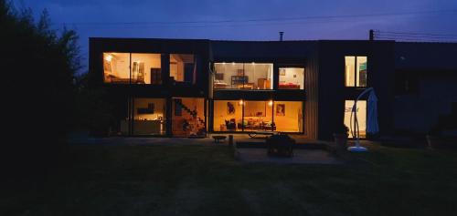 Liffre Villa | VILLA INATTENDUE