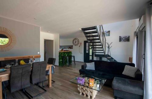 Salindres Villa | Villa indépendante gîte Mas fond des Prés