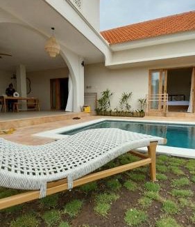 Batu Bolong Villa | Villa Indah Canggu 1 Mediterranean 4BR Private Pool Villa