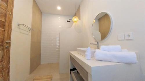 Batu Bolong Villa | Villa Indah Canggu 1 Mediterranean 4BR Private Pool Villa
