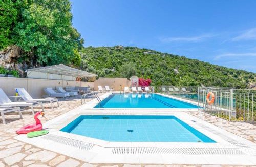 Apraos Villa | Villa Irida