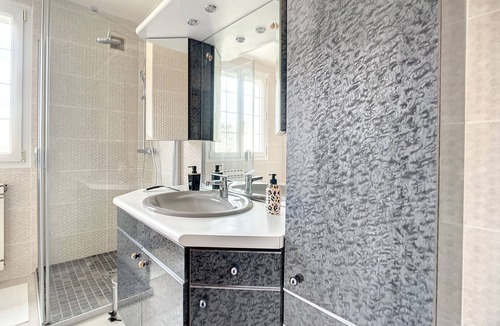 Sainte-Feyre House | Villa Ismaila