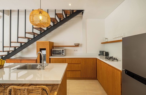 Padonan Villa | Villa Isola Gallinara