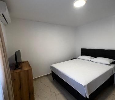 Nevidane Apartment | Villa Isola