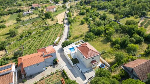 Primorski Dolac Villa | Villa Ivan by Villas Guide