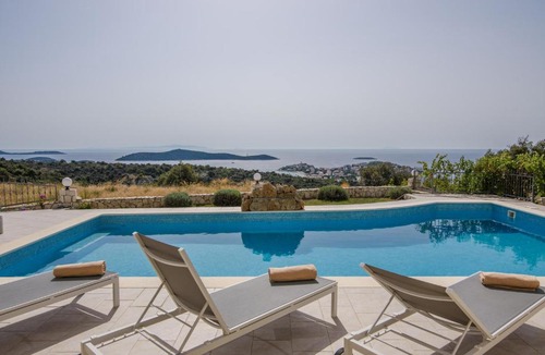 Sevid Villa | Villa Ivana