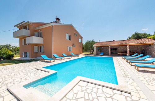 Mrljane Villa | VILLA IVANA MRLJANE VACATION HOME