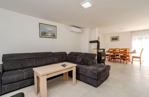 Donji Karin Villa | Villa Ivanovi Dvori