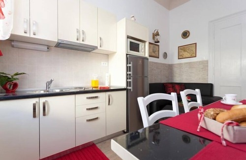 Pile Apartment | Villa Iveta - Two-Bedroom Apartment with Terrace and Sea View (Nikša)