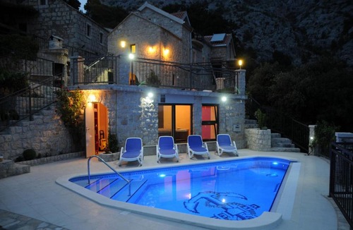 Makarska Villa | Villa Ivo i Bepo in Makarska, heated pool