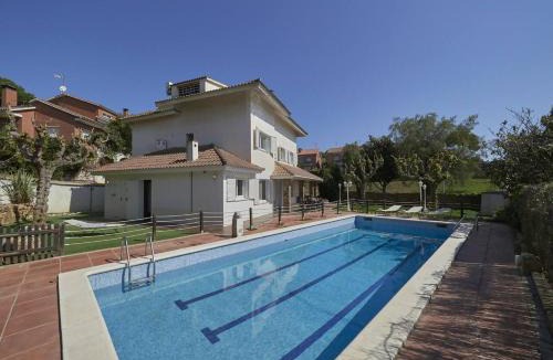 Sant Andreu de Llavaneres House | Villa Julia | 14pax. 5' sea & train