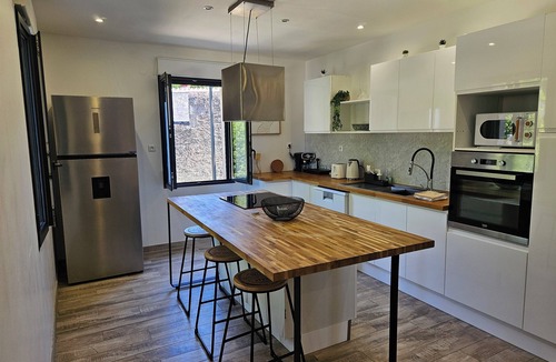 Tours House | Villa Jacuzzi au Coeur de Tours Loire Valley