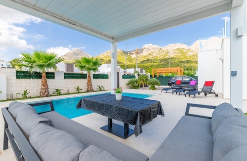 La Colina Villa | Villa "Jade Polop" with Mountain View, WiFi, Pool, Garden & Terrace