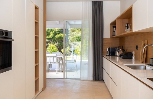 Cavtat Villa | Villa Jadranka | Seafront | Heated Infinity Pool | Short Walk to Cavtat