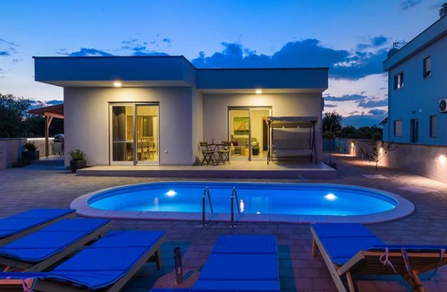 Sibenik Villa | Villa Jadrija Beach Šibenik