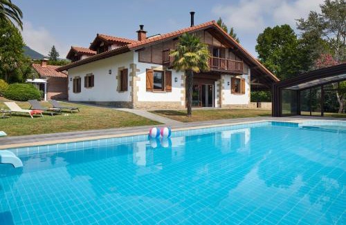Hondarribia Villa | Villa Jaizubia Golf by FeelFree Rentals