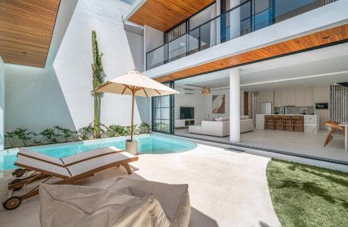 Batubelig Villa | Villa Janoor by GORO