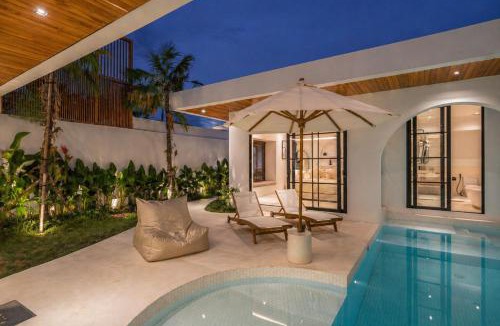 Batubelig Villa | Villa Janoor by GORO