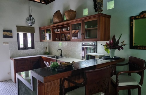 Lovina Villa | Villa Jati - Classy poolside villa, central Lovina