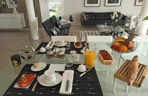 Cournon-dʼAuvergne House | villa josepha