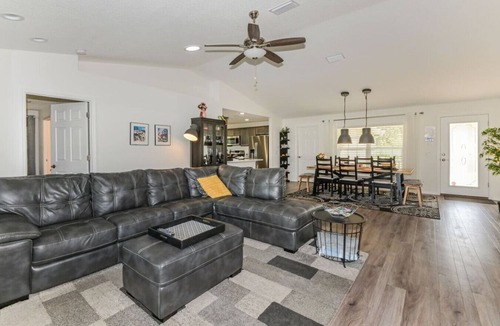 Inverness House | Villa JOY: 3-bed/2-bath & private pool/spa