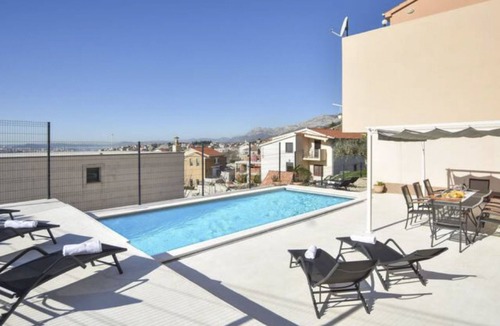 Mravince House | Villa Joy by Interhome