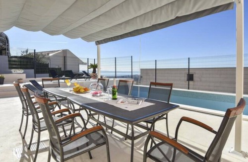 Mravince House | Villa Joy by Interhome