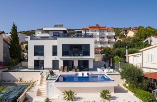 Okrug Gornji Villa | Villa Julian with a heated pool