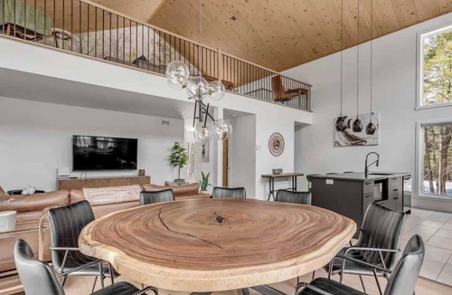 Shannon Ski Chalet | Villa Juliette - Nature Retreat - Spa, Pool Table