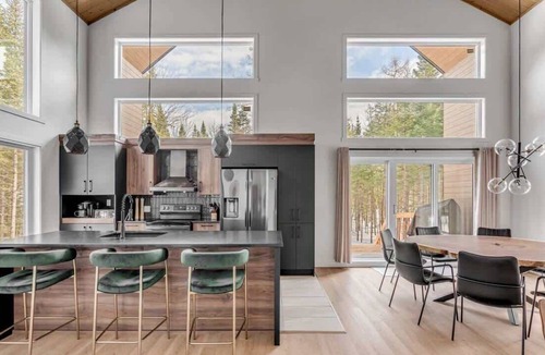 Shannon Ski Chalet | Villa Juliette - Nature Retreat - Spa, Pool Table