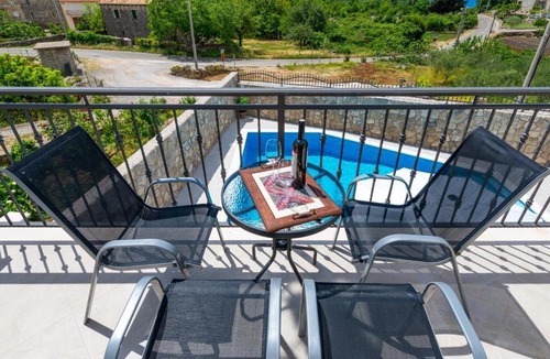 Popovici Villa | Villa Kabalero