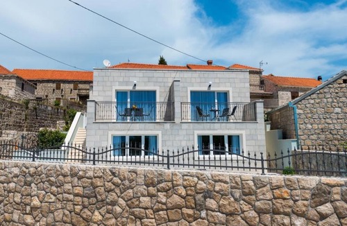Popovici Villa | Villa Kabalero