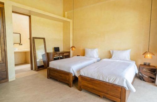 Selong Belanak Villa | Villa Kali Maa Stylish 3BR 5 Min Walk to Beach