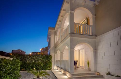Grebastica Villa | Villa Kami - 4 stars villa, Heated pool