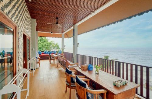Sukadana Hotel | Villa Kampung Kecil Beach Front