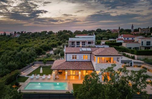 Frata Villa | Villa Karla Tar