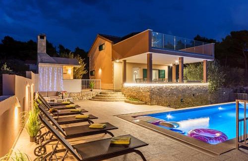 Cove Osibova (Milna) Villa | Villa Karmelota
