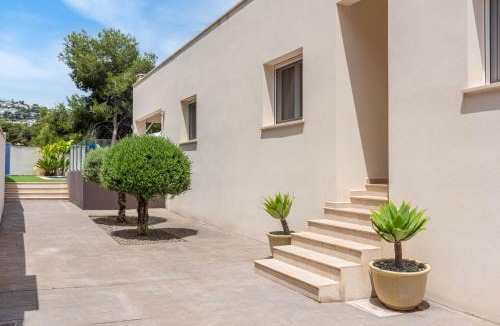 Pinar del Advocat Villa | Villa Kobe - Plusholidays