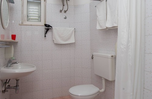 Rozat Apartment | Villa Konalić - Comfort Studio Apartment with Balcony and Sea View