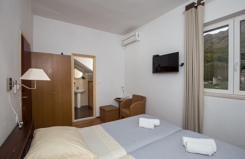 Rozat House | Villa Konalić - Double or Twin Room with Garden View