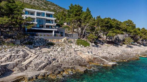Blato Villa | Villa Korcula Grandeur 5 Bedrooms Stunning Waterfront Setting Sea Access