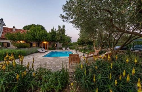 Oklaj Villa | Villa Krasa ZadarVillas