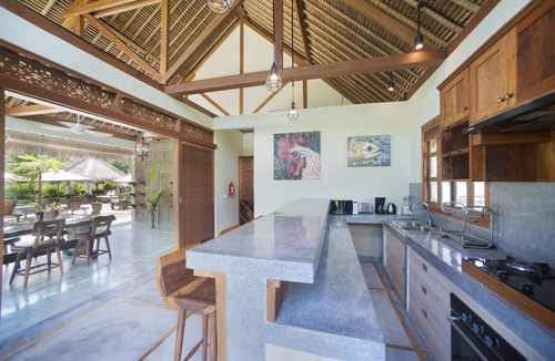 Sidemen Villa | Villa Kropak