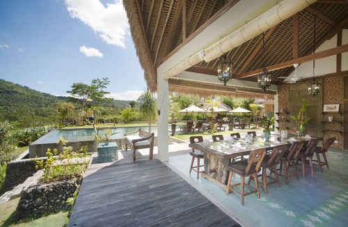 Sidemen Villa | Villa Kropak