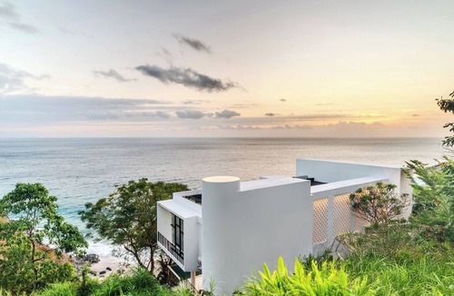 Senggigi Villa | Villa Kukenan by Elite Havens