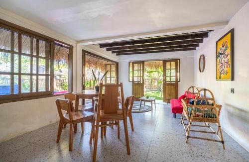 Gili Air Villa | Villa Kupu-Kupu, private pool & lush garden