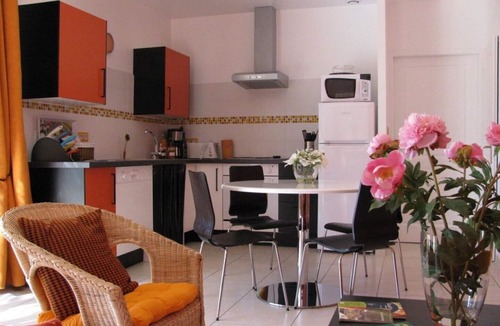 Montagnac Villa | Villa "L'Abricotier" for 2/4 people